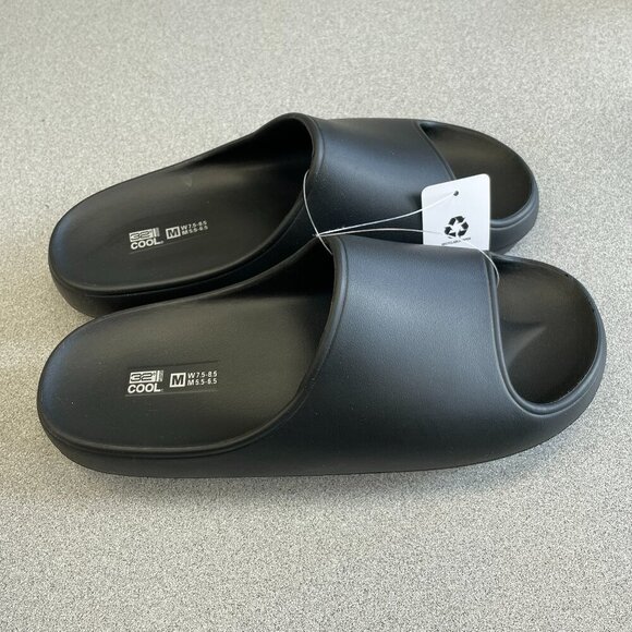 NEW 32 Degrees Cool  Women's 7.5-8.5 Black Cushion Slide Sandals - Picture 1 of 9